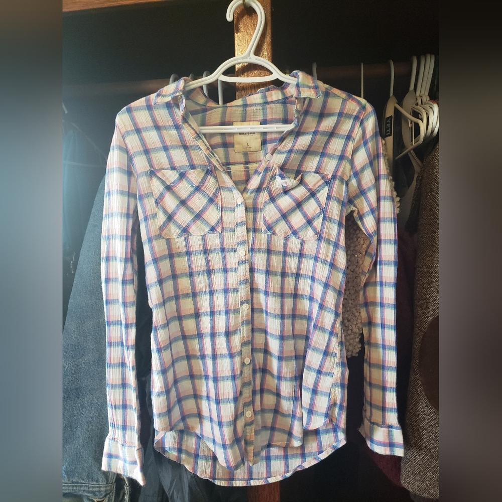 🪴BOGO FREE🪴 Hollister Cotton Button Down Size Small